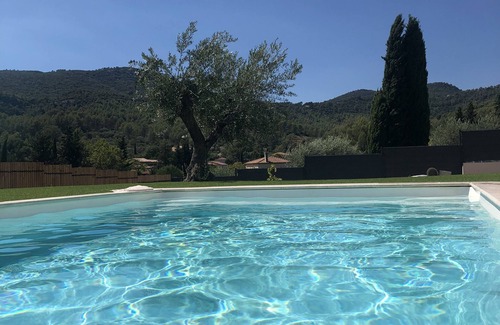 Sollies-Toucas Casa | Maison au Calme Dans un Paysage Bucolique à 30 Minutes des Plages