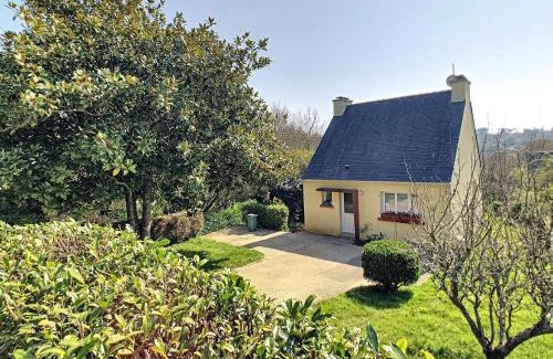Crozon Casa | Maison au calme, proche plage, équipée confortablement avec jardin clos, animaux bienvenus. - FR-1-370-71