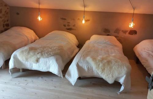 Saint-Forgeux-Lespinasse Casa | Maison authentique avec piscine chauffée, spa, sauna et cabane au cœur des pâturages - FR-1-496-7