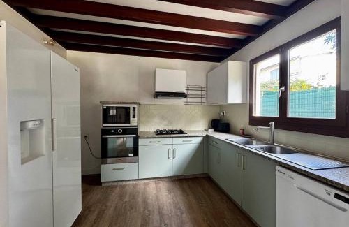 Etang Sale Les Bains Casa | Maison au charme créole - Accès privé à la plage
