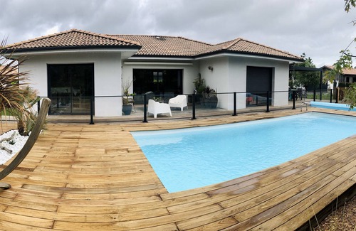Saint-Jean-de-Marsacq Casa | Maison Avec Piscine Chauffée et Sécurisée à 15min des Plages