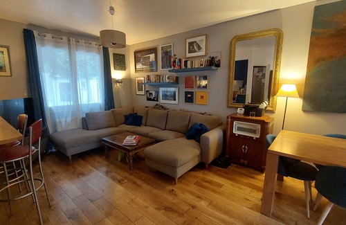 Pantin Casa | Maison Avec Terrasse et Jardin à 5 mn du Métro Hoche
