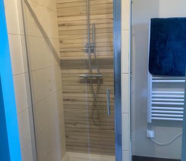 La Reole Apartamento | Maison avec accès piscine et jacuzzi