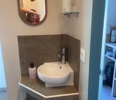 La Reole Apartamento | Maison avec accès piscine et jacuzzi