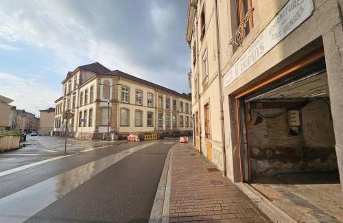 Epinal Apartamento | Maison avec garage et terrasse quartier historique
