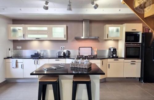 Eecke Casa | Maison avec grand jardin clos, baby-foot, barbecue, garage, Wi-Fi - Calme et confort en Flandre - FR-1-510-221