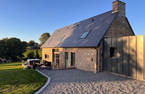 La Chaise-Baudouin Casa | Maison avec jacuzzi