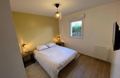 Lion-sur-Mer Casa | Maison avec jardin - 200m de la mer dans la vieille ville
