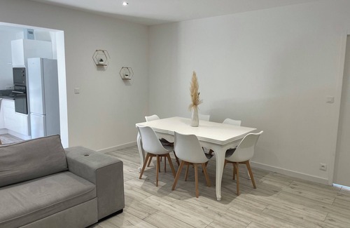 Labruguiere Casa | Maison Avec Jardin + Terrasse
