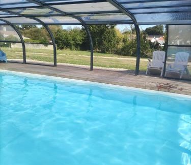 Avrille Casa | Maison avec piscine privée, proche plage