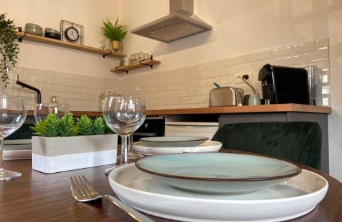 Gare-Jouvenet Apartamento | MAISON avec Terrasse, Parking proche Gare & Centre