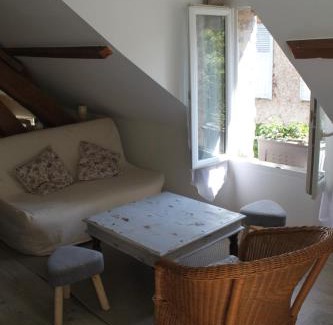 Beynes Cama Y Desayuno | Maison bleue