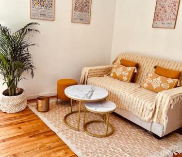 Etretat Casa | Maison Bobochic parking et jardin by Art de Voyager