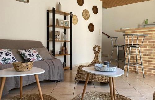 Taize-Maulais Casa | Maison bord du Thouet/parking/terrasse/fibre