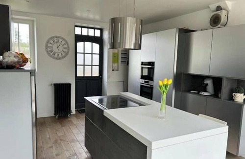 Jouy-sur-Morin Casa | Maison bourgeoise 12 persons+Apartment 4 persons