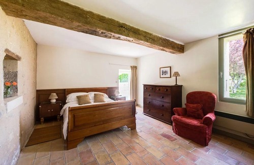Moulins Engilbert Villa | Maison Bourguignonne