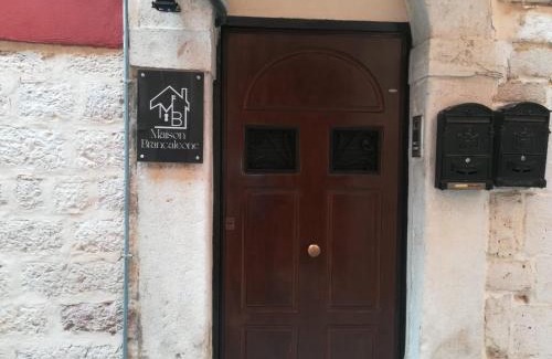 Santa Maria Apartamento | Maison Brancaleone