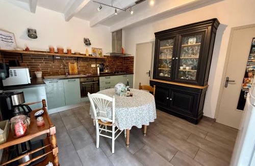 Ploubezre Casa | maison bretonne,gîte de keranglaz
