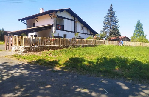 Urrugne Casa | Maison Côte Basque / 3 Chambres / Grande Terrasse et Jardin / Idéal Pour Famille