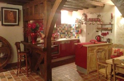 Les Houches Casa | Maison confortable à Saint-Georges-sur-Baulche avec terrasse et jardin