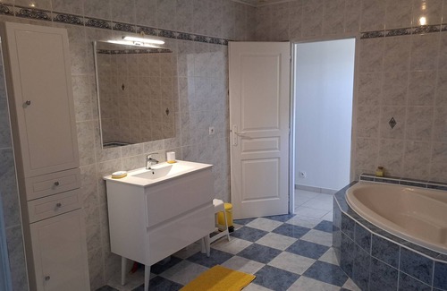 Lesparre-Medoc Casa | Maison Calme Aucun Voisinage, 20mn Plages