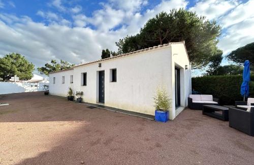 La Gueriniere Casa | Maison calme avec jardin clos, 800m plage - 2 chambres, BBQ, parking privé, Wifi - FR-1-224B-116