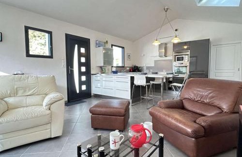 La Gueriniere Casa | Maison calme avec jardin clos, 800m plage - 2 chambres, BBQ, parking privé, Wifi - FR-1-224B-116