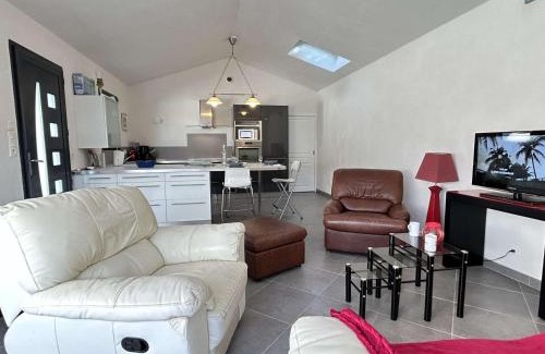 La Gueriniere Casa | Maison calme avec jardin clos, 800m plage - 2 chambres, BBQ, parking privé, Wifi - FR-1-224B-116