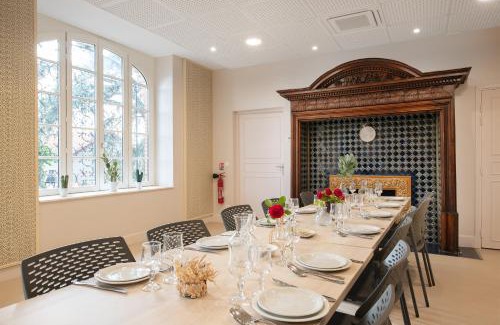 Carmaux Casa | -Maison Calmels-PMR-7 Chambres et 7 SDB - proche Albi
