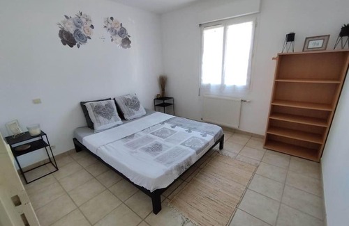 La Chapelle-Montmartin Apartamento | Maison chaleureuse, 35 minutes du zoo