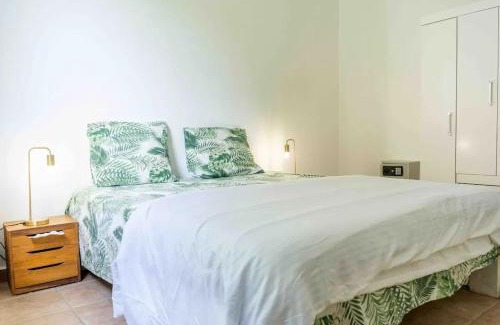 Point d'Or Casa | Maison chaleureuse aux Abymes avec jacuzzi relaxant