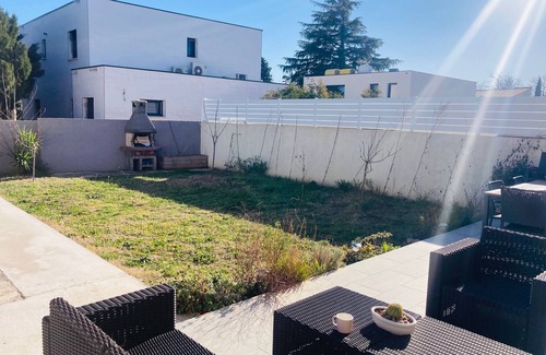 Gignac Casa | Maison Chaleureuse Avec Piscine