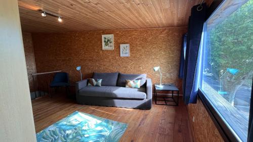 Valreas Casa | Maison Chaleureuse avec Terrasse Privée