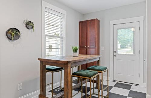 St. Charles Casa | Maison Champignon by StayLage