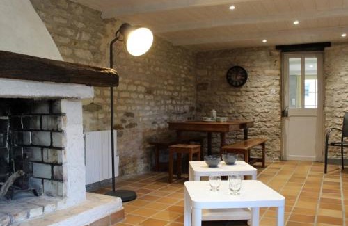 Saint-Pierre-d'Oleron Casa | Maison Charme Ancien, Jardin, 2Km Centre St Pierre, 20min Plage - 5 Couchages - FR-1-246A-65