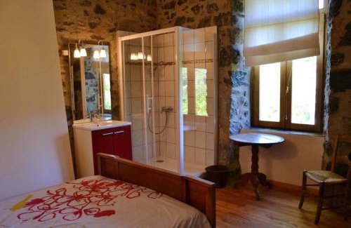 Gembrie Casa | Maison charmante à Gembrie + Piscine partagée & vue montagne