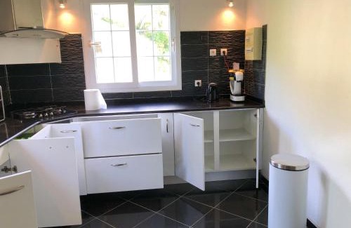 Sainte-Rose Casa | Maison charmante a Sainte Rose avec piscine et jardin