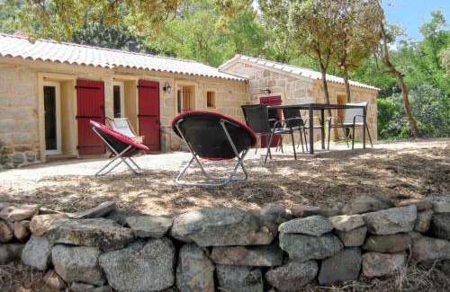 Sartene Casa | Maison charmante avec jacuzzi et vue sur montagne à Sartène
