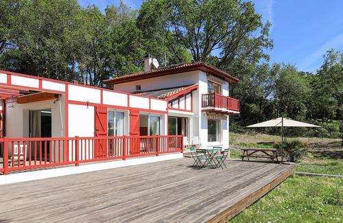 Ciboure Villa | Maison Ciboure 3' des Plages - Vue Montagne - 12 Pers