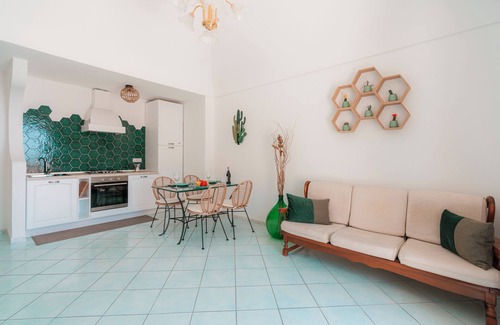Positano City Centre Apartamento | Maison Ciccio - il Monticello with private Sauna