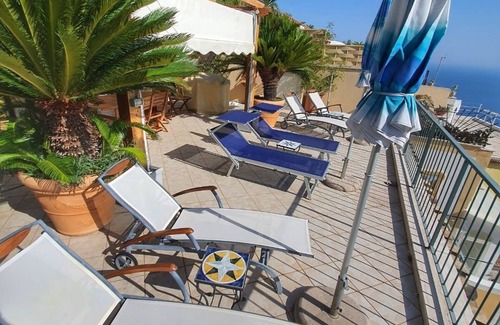 Positano City Centre Apartamento | Maison Ciccio - il Monticello with private Sauna