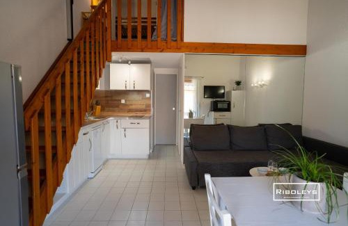 Vias Villa | Maison climatisée avec WIFI à 300m de la mer