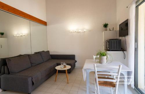 Vias Villa | Maison climatisée avec WIFI à 300m de la mer