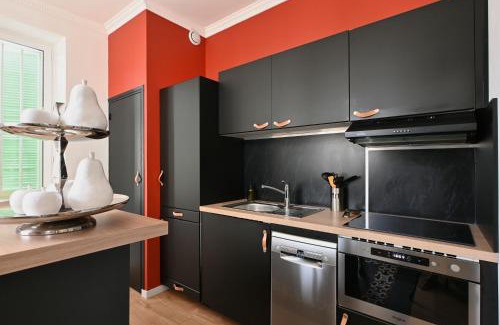 Route d'Arles Apartamento | Maison climatisée Gare à 10 min, idéale familles MaisonCarréeConciergerie