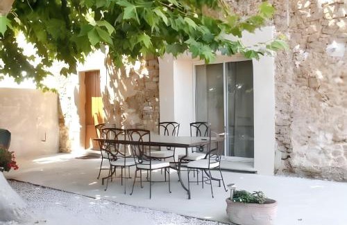 Aubignan Casa | Maison confortable à Aubignan avec piscine partagée