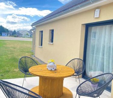 Coltines Casa | Maison confortable à Coltines 80 m² avec jardin spacieux