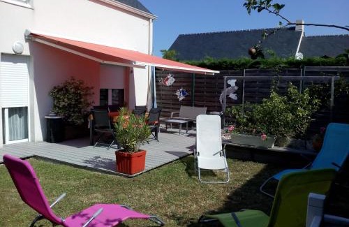 Guerande Casa | Maison cosy à Guérande, proche cité médiévale, avec jardin, terrasse, fibre et home cinéma. - FR-1-306-970