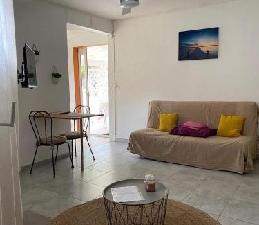 L'Houezel Casa | Maison cosy avec terrasse à Le Gosier 40 m²