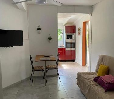 L'Houezel Casa | Maison cosy avec terrasse à Le Gosier 40 m²