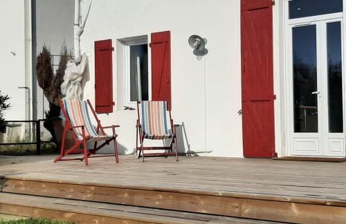 Behobie Casa | Maison Cosy avec Terrasse à 2 Pas de la Plage de Socoa - FR-1-239-716